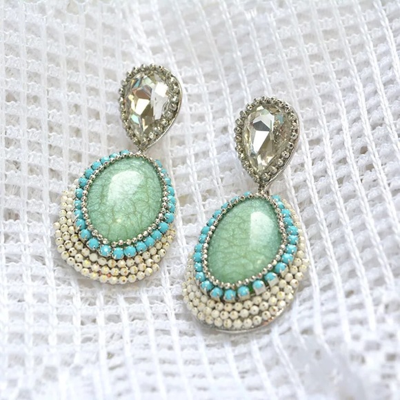 Jewelry - Emerald Teardrop Rhinestone and Resin Earrings